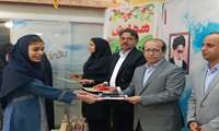 همایش «شوق شکفتن» و تجلیل از دانش‌آموزان افتخارآفرین در دبیرستان دخترانه عترت برگزار شد